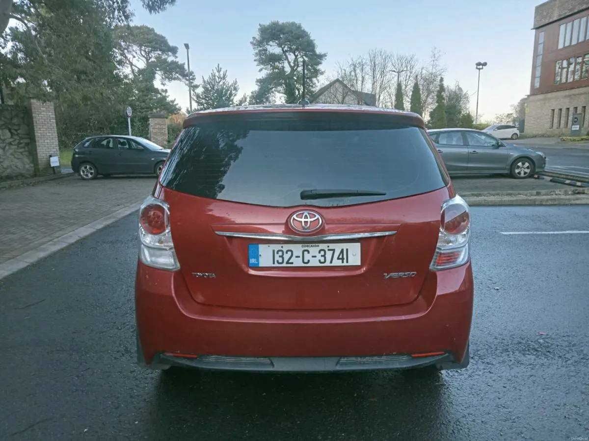 132 Toyota verso 2.0 D4D NCT 11/26 - Image 2