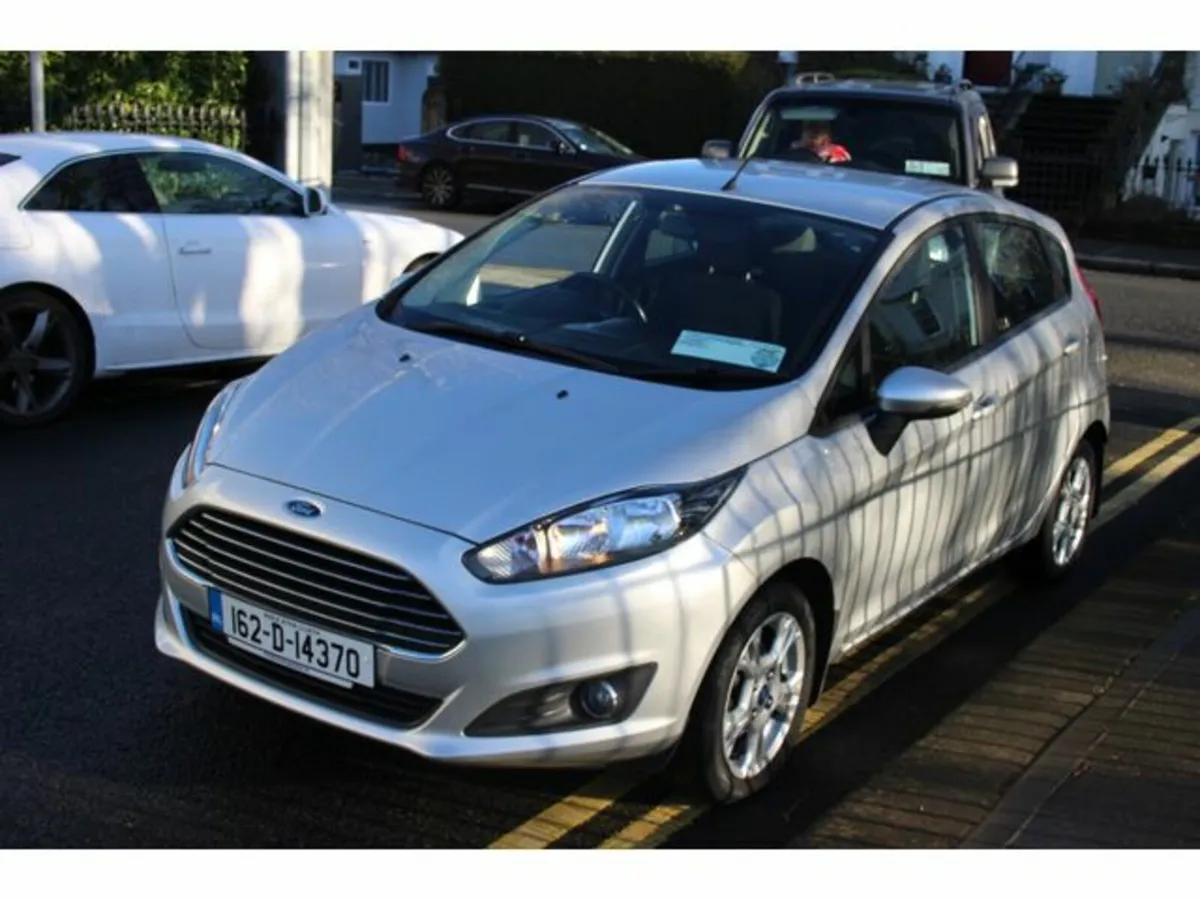 Ford Fiesta Zetec 1.25 60PS 5Dr Petrol - Image 4
