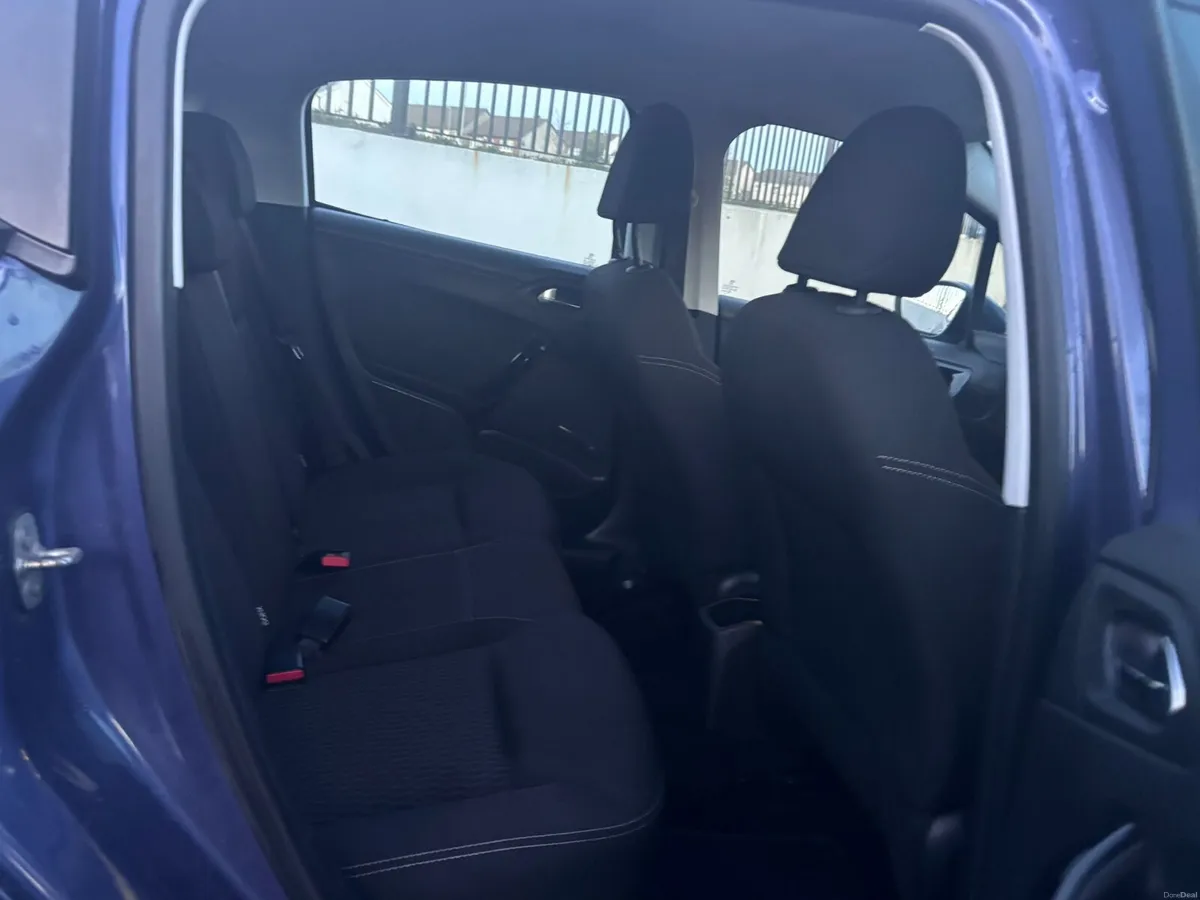 Peugeot 208 1.6 Diesel 2017 - Image 5