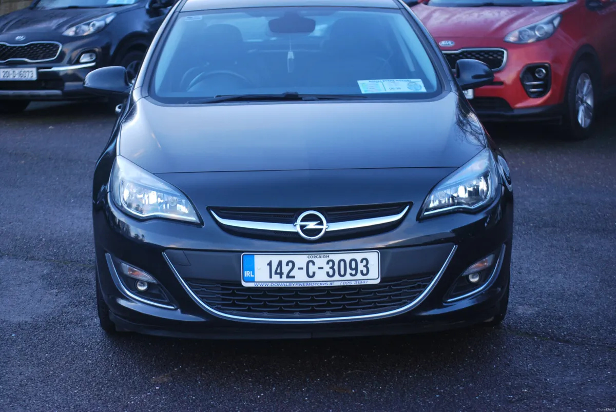 Opel Astra 2014 1.3 CDTI 5 Door - Image 2