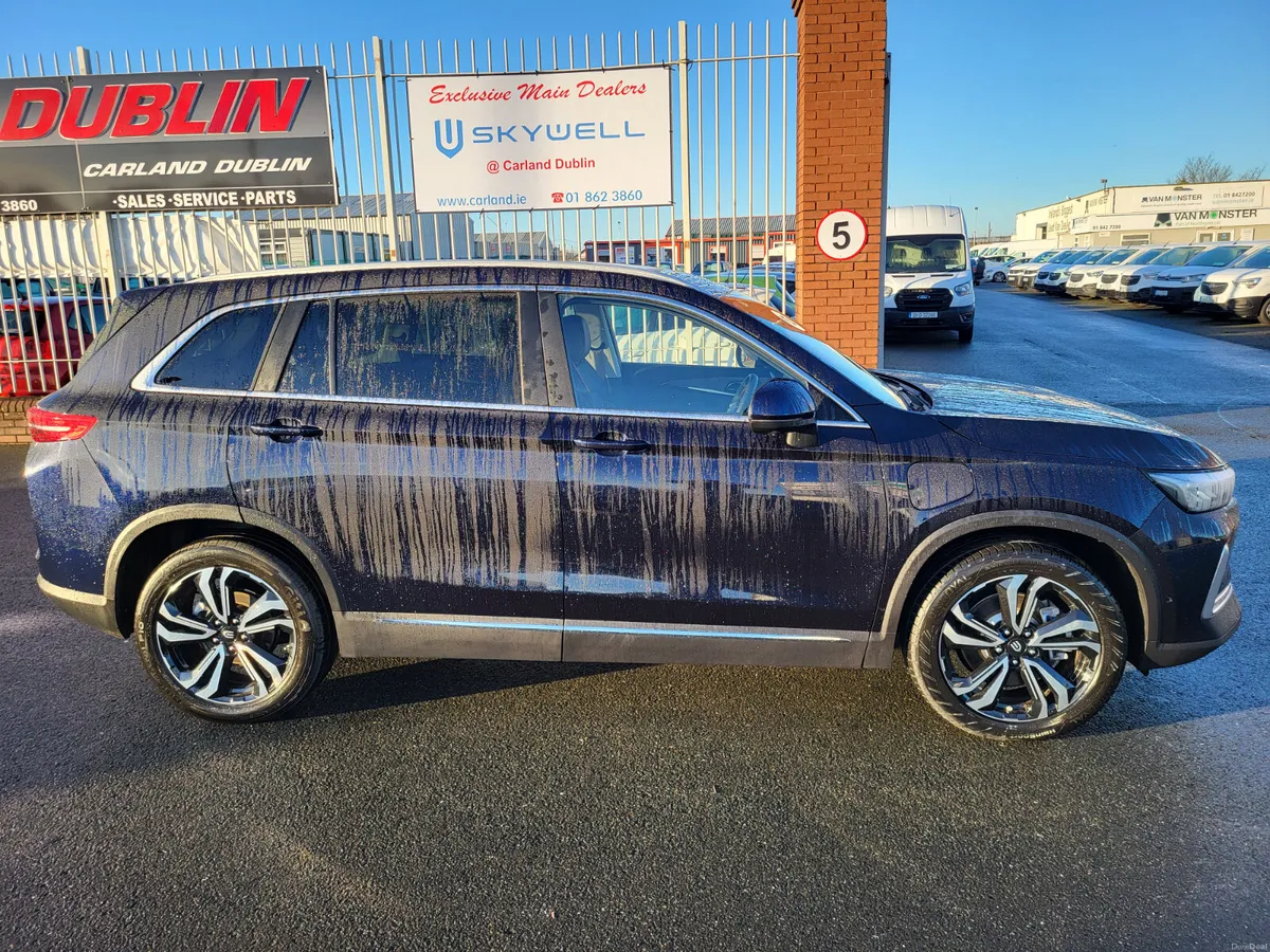 2026 Skywell BE11 @Carland Dublin from only €39999 - Image 3