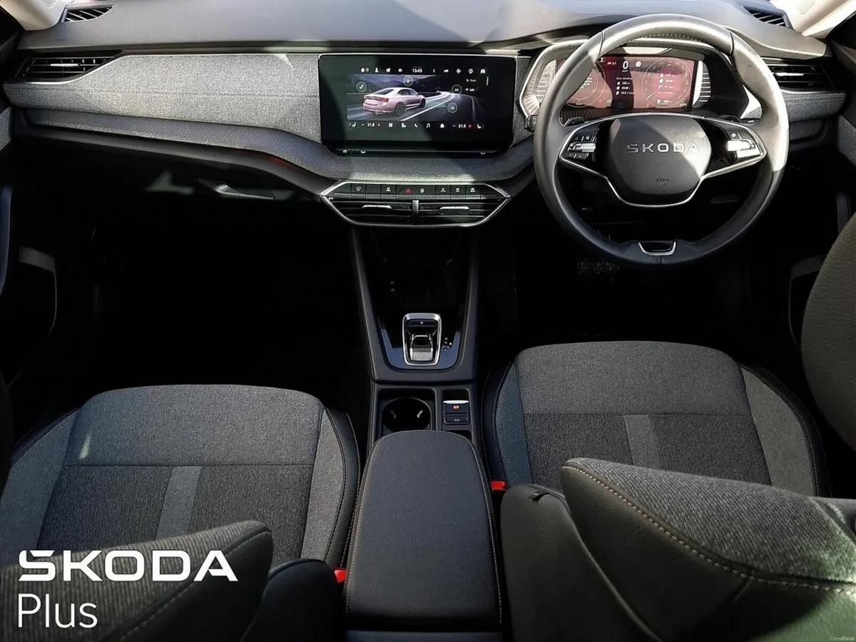 Skoda Octavia Selection+ 1.5TSI 150HP DSG mHEV - Image 2