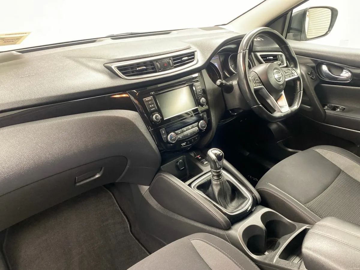 Nissan Qashqai 1.3 PET SE - Image 3