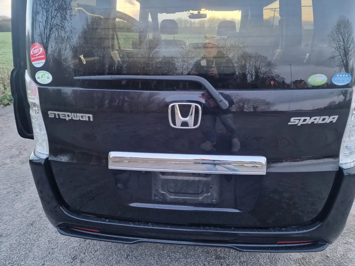 Honda Stepwagon Spada 2.0L Black 83k km warranty - Image 4