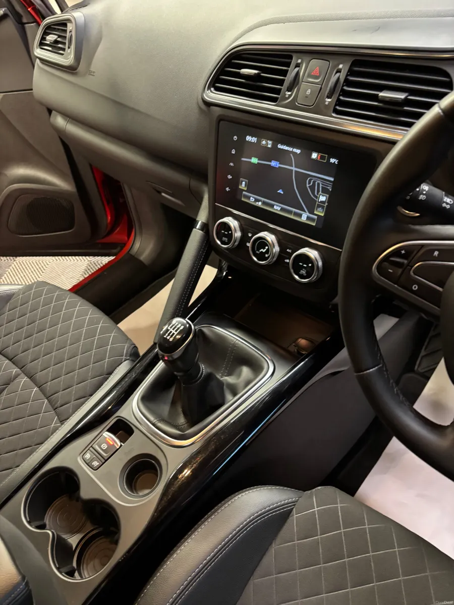 2021 211 Renault Kadjar 1.5 BLUE dCi 115 Iconic - Image 3