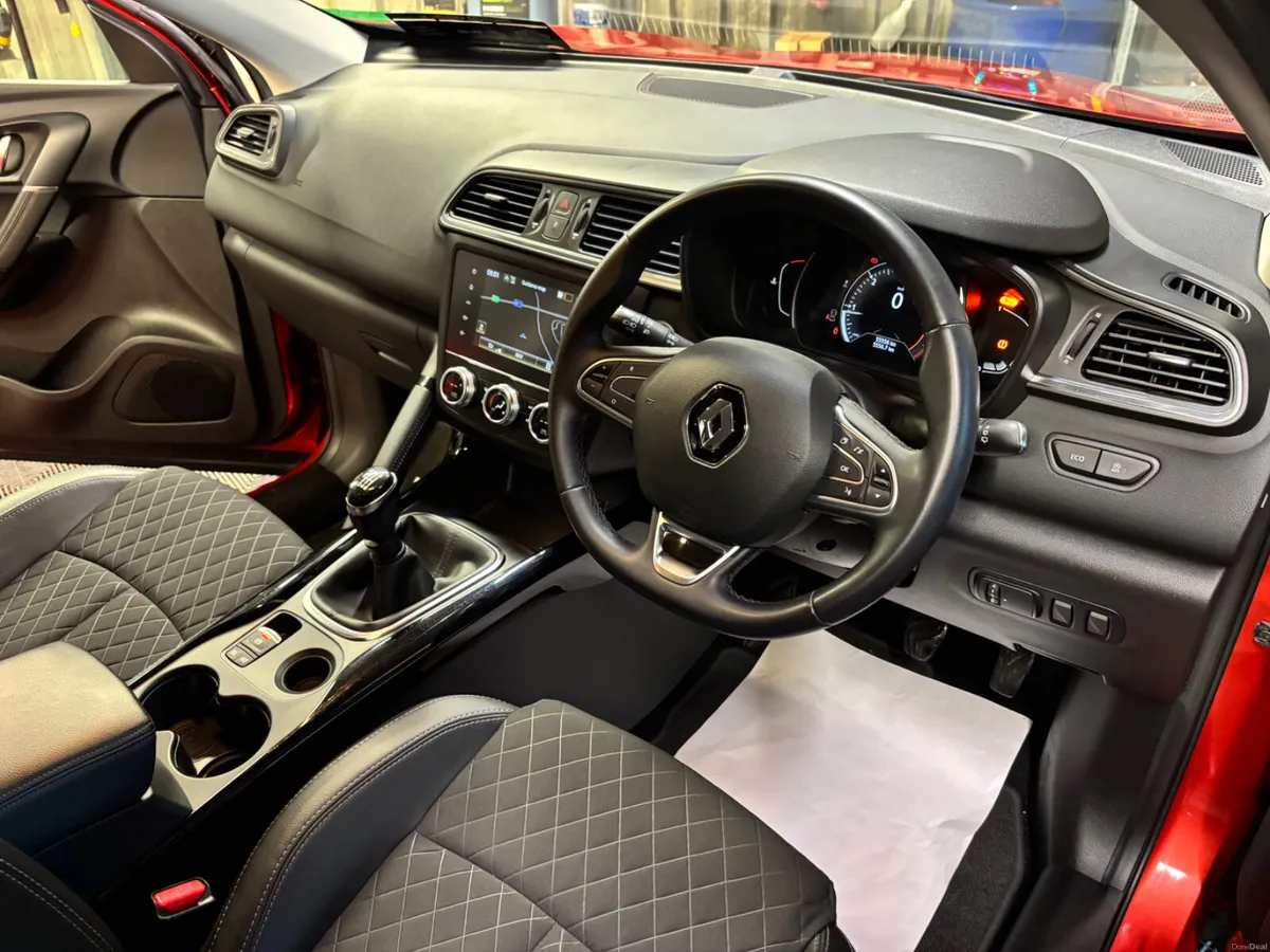2021 211 Renault Kadjar 1.5 BLUE dCi 115 Iconic - Image 2