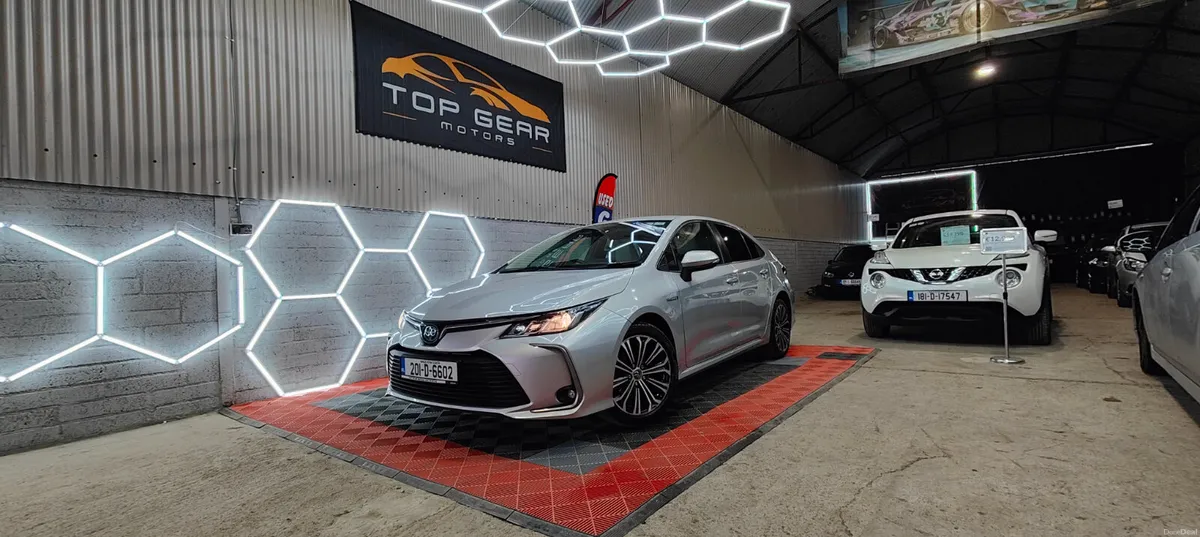 201 - Toyota Corolla 1.8 Petrol Hybrid NCT 2028 - Image 2