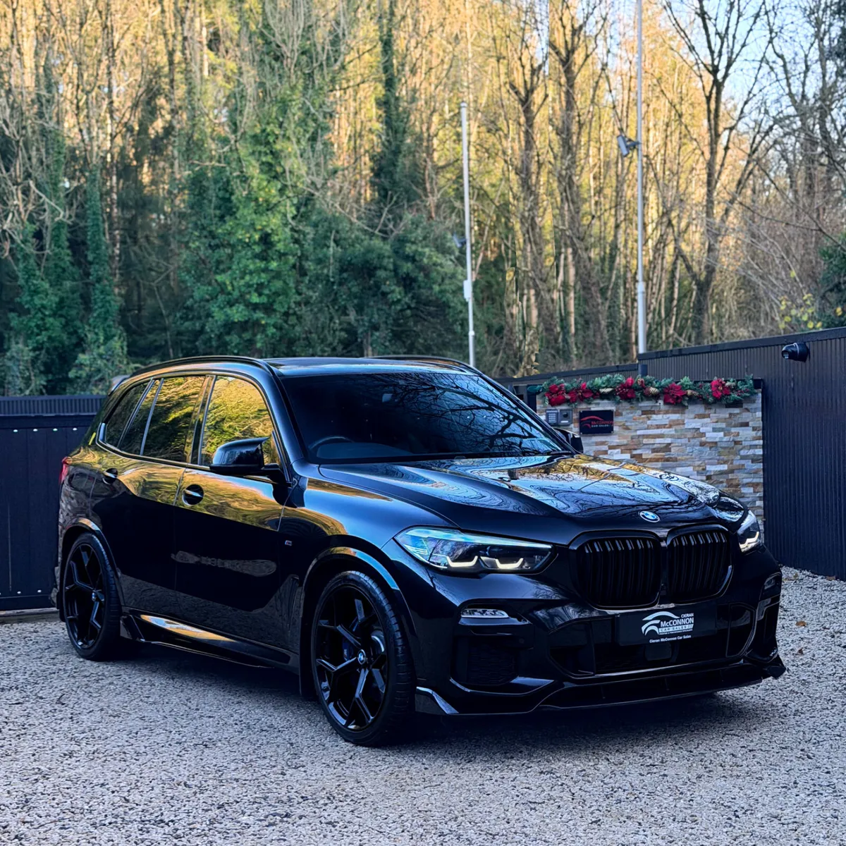 2021 (212)  BMW X5 45E MSPORT 390BHP **MEGA VALUE - Image 1
