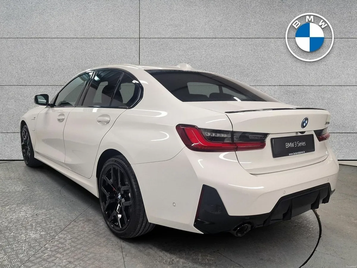 BMW 3-Series 330e M Sport Pro - Image 3