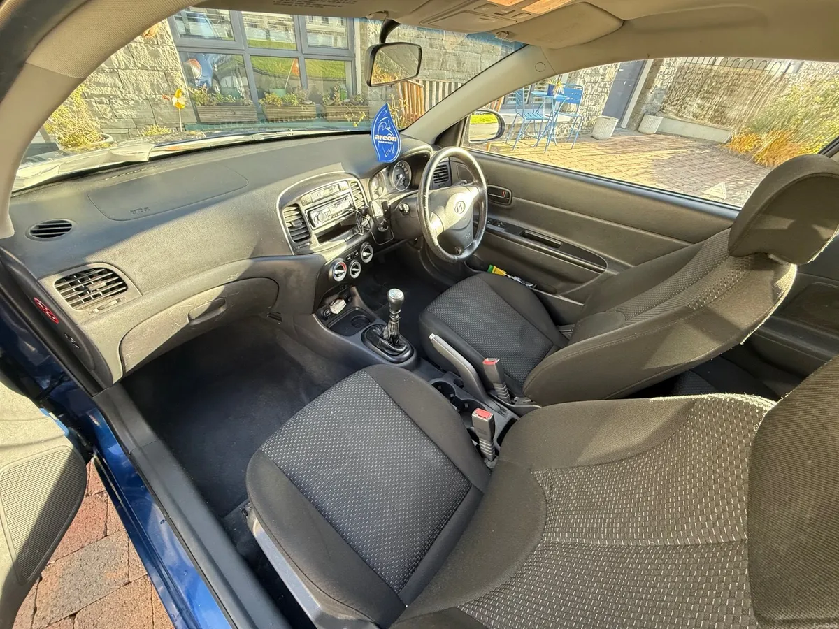 Hyundai Accent 2007 - Image 4