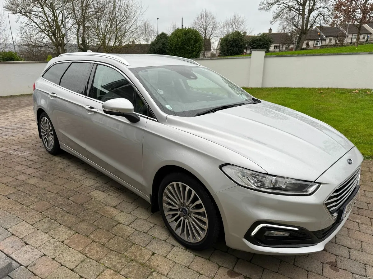 Ford Mondeo 2022 Titanium HEV Estate - Image 1