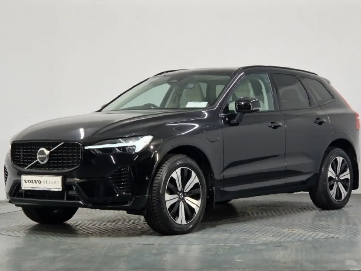 Volvo XC60 PHEV Plus Dark - Image 2
