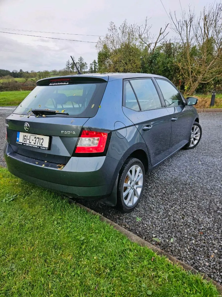 16 Skoda Fabia - Image 4
