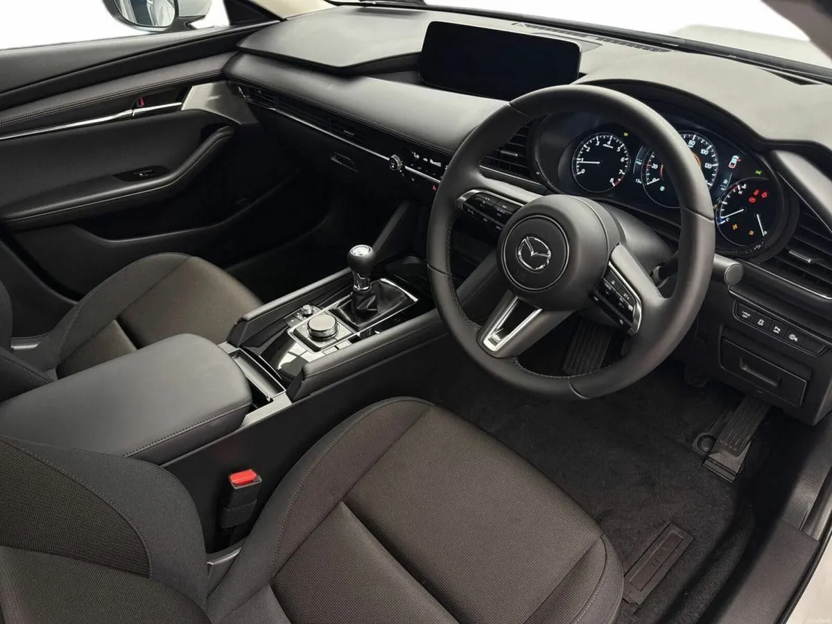 Mazda Mazda3 2.0 SKY-X 186BHP EXE LINE *SALOON* €1 - Image 6