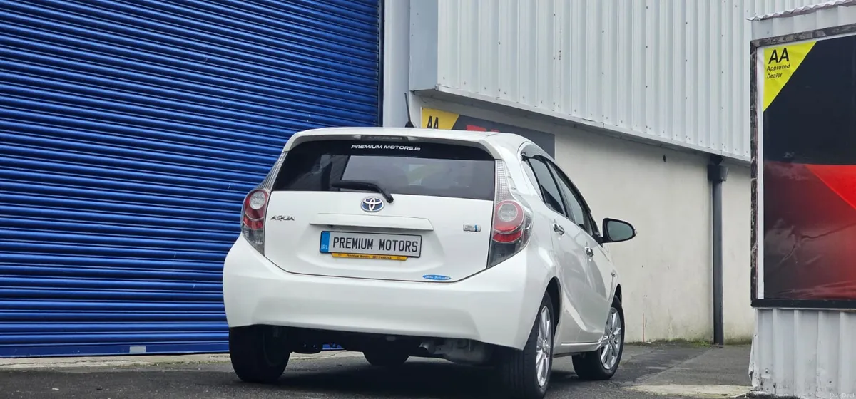 Toyota Aqua Push start AA Approved Heated seats - Image 3