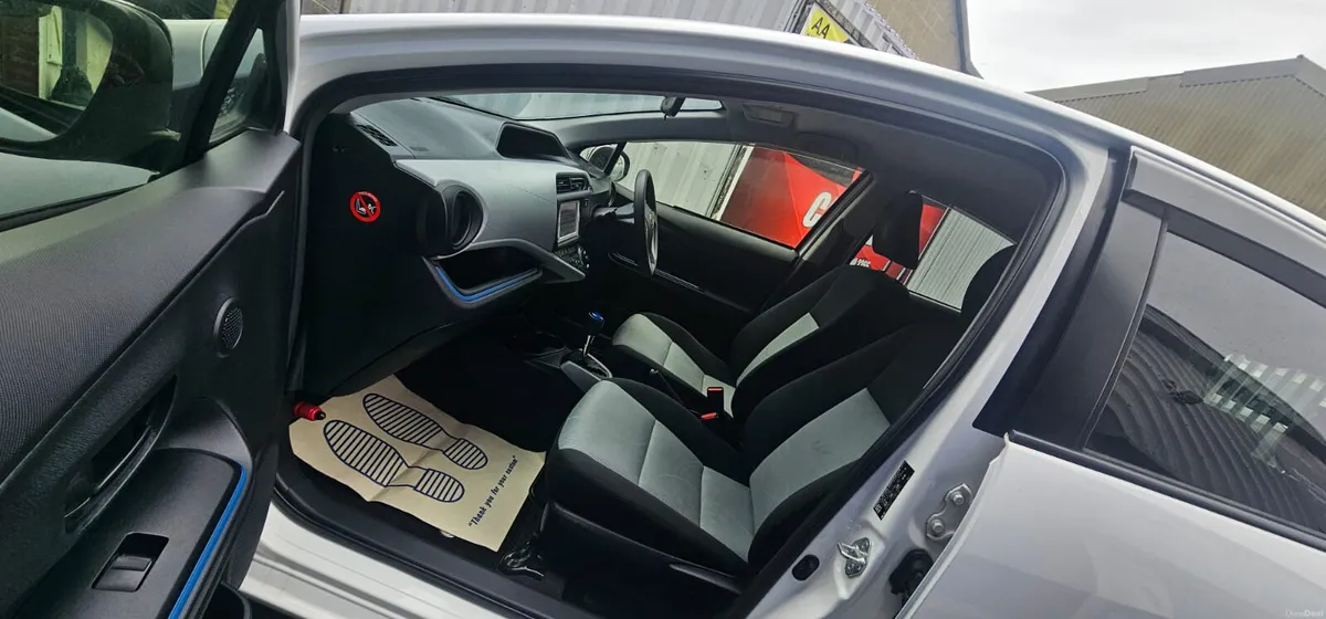 Toyota Aqua Push start AA Approved Heated seats - Image 6