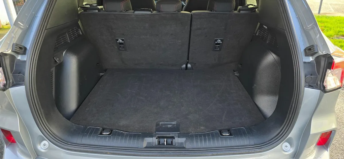 FORD KUGA 241 ST-LINE 2.5L PLUG IN HYBRID AUTO - Image 5