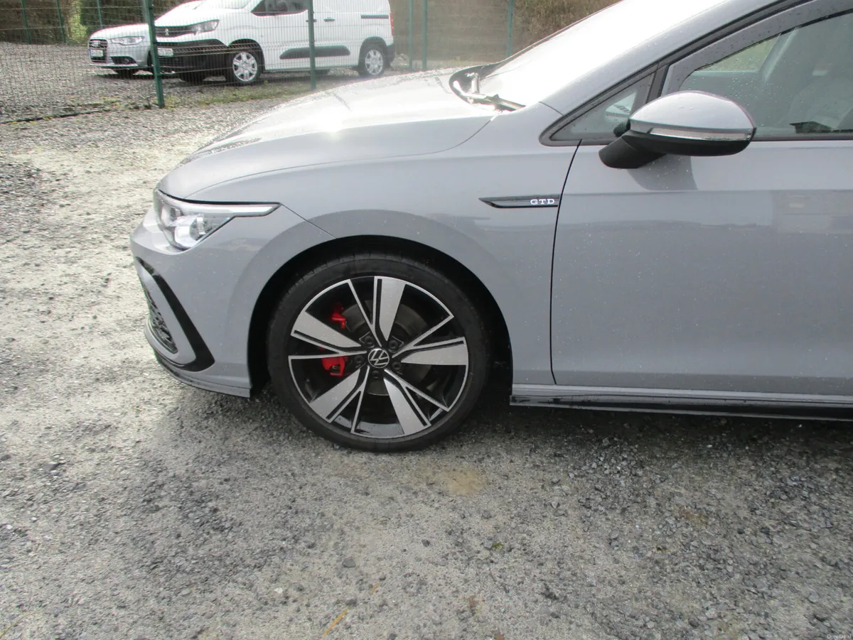 Volkswagen Golf 2023 2.0 TDI  GTD DSG 200 BHP - Image 6