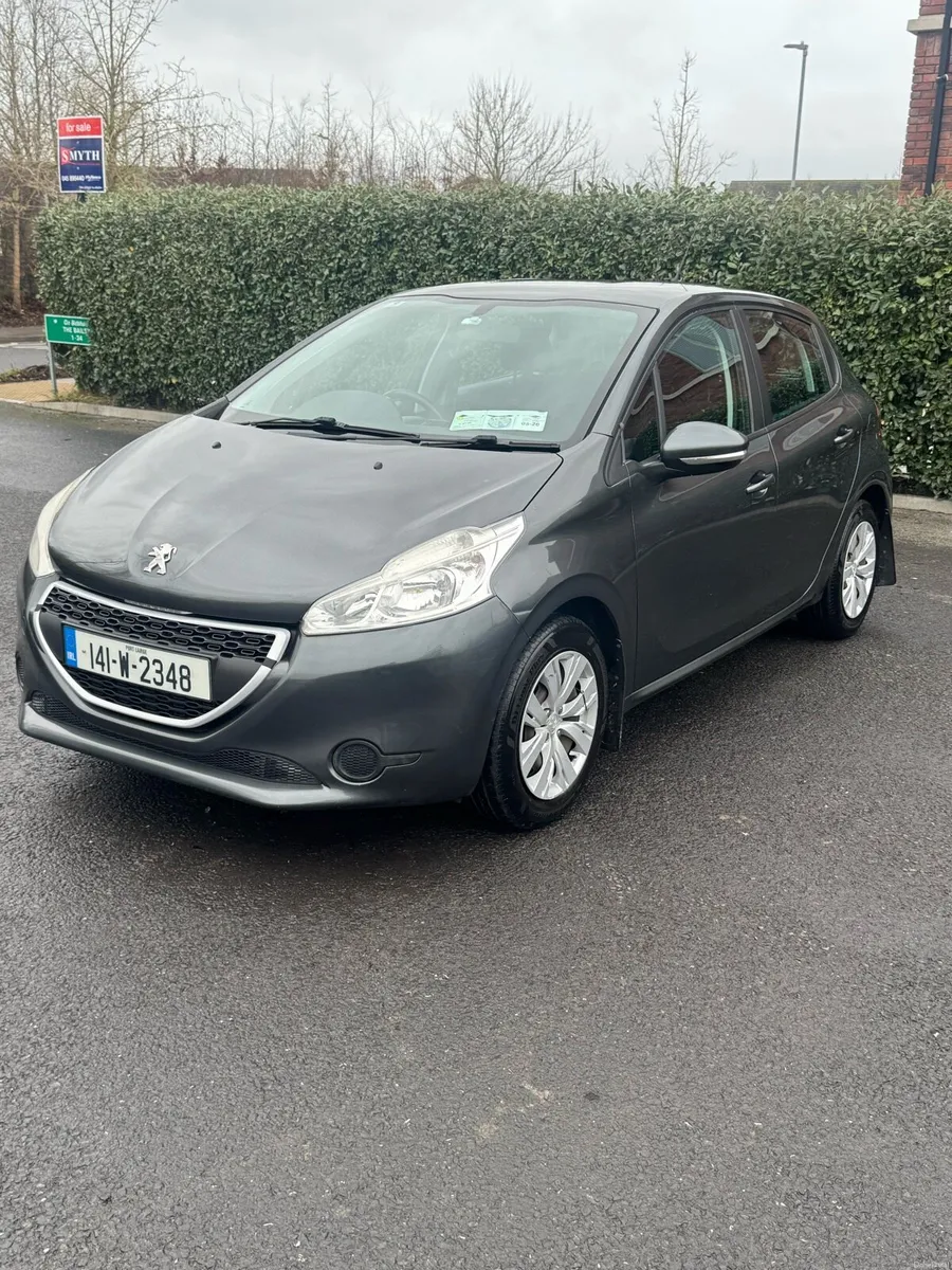 Peugeot 208 1.2 Petrol *low mileage* - Image 3