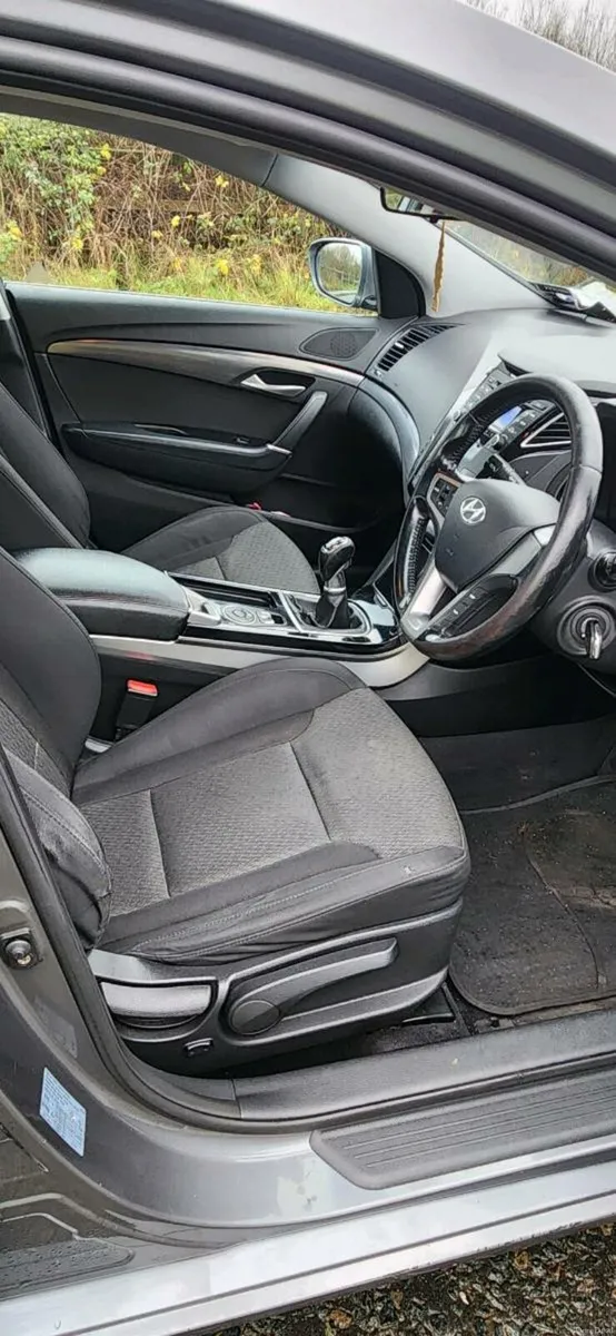 HYUNDAI i40 1.7 CRDI  – 2013 – Low Mileage - Image 2