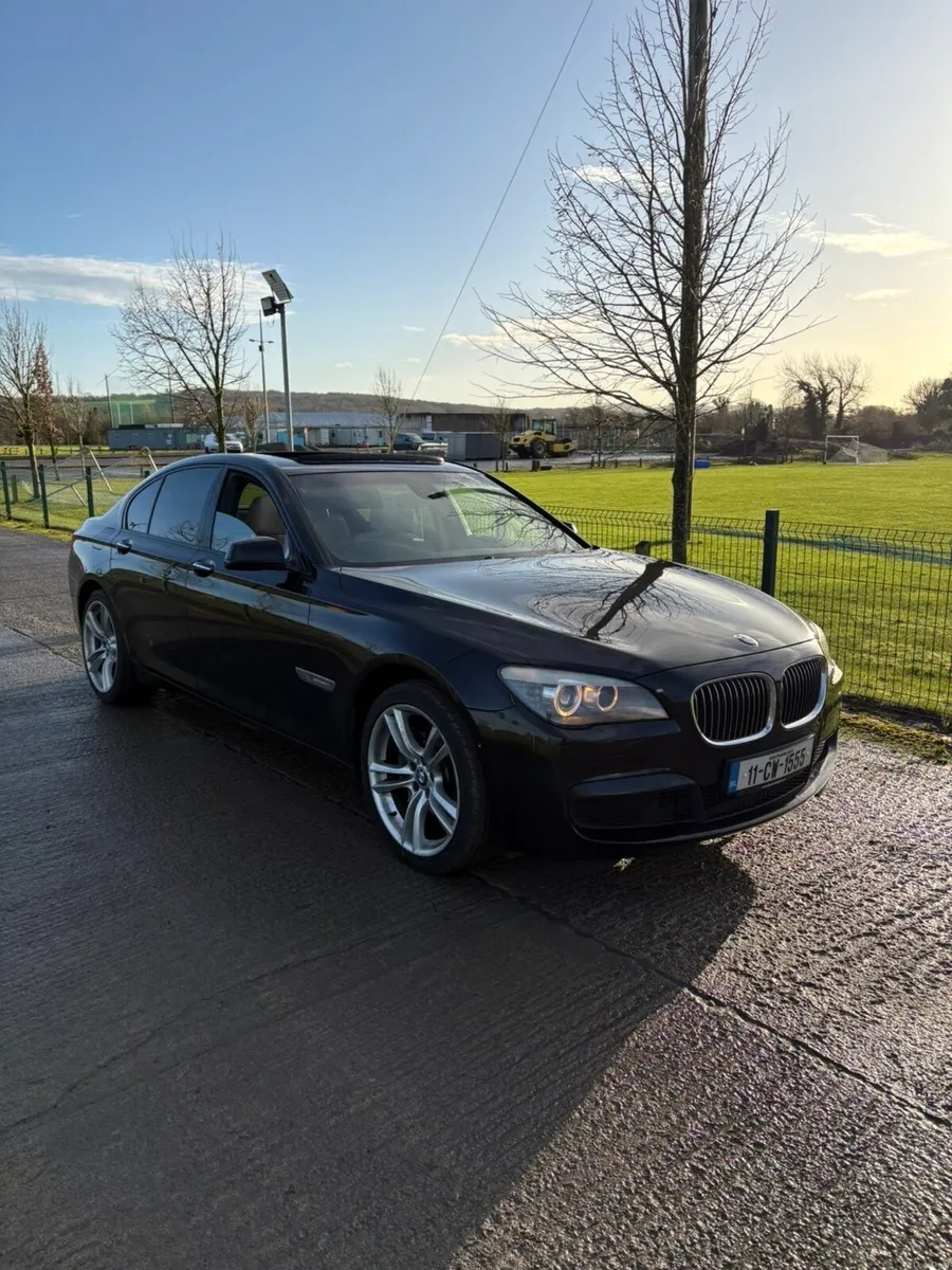 BMW 730d - Image 1
