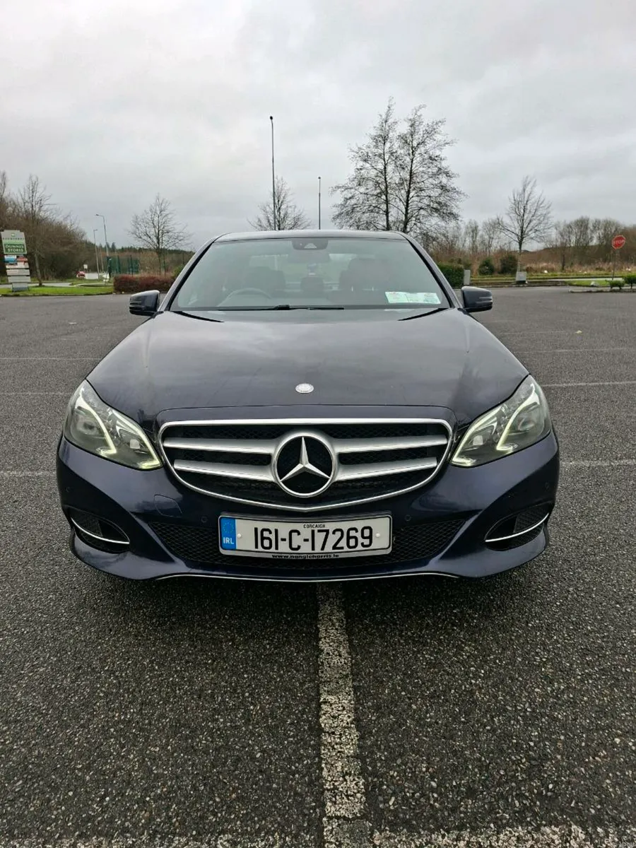 E220 Mercedes/Low Kms - Image 1
