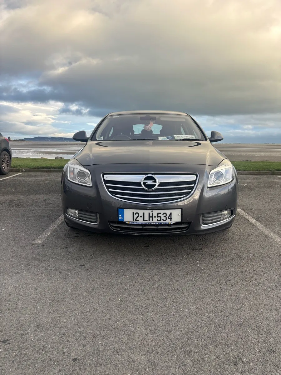 Opel Insignia - Image 1