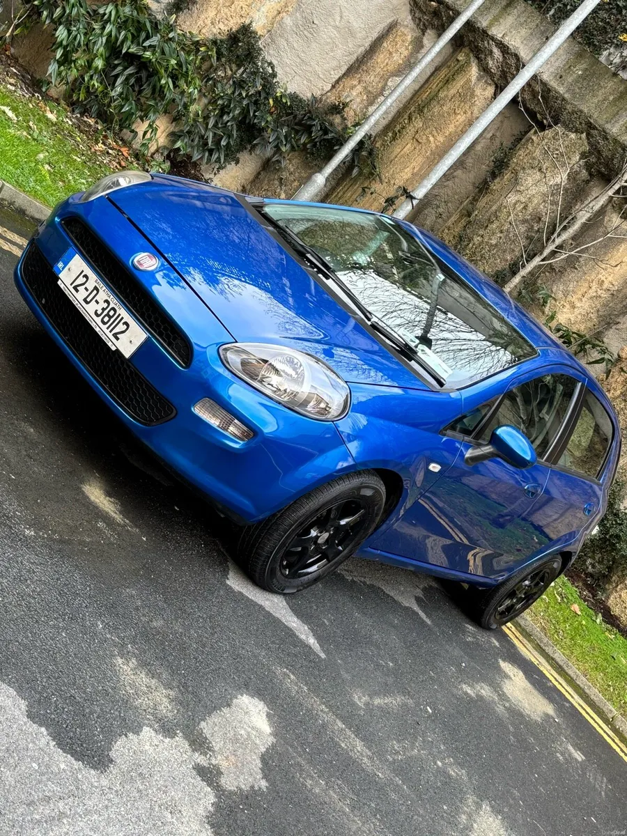 2012 Fiat Punto 1.2 petrol low mileage - Image 3
