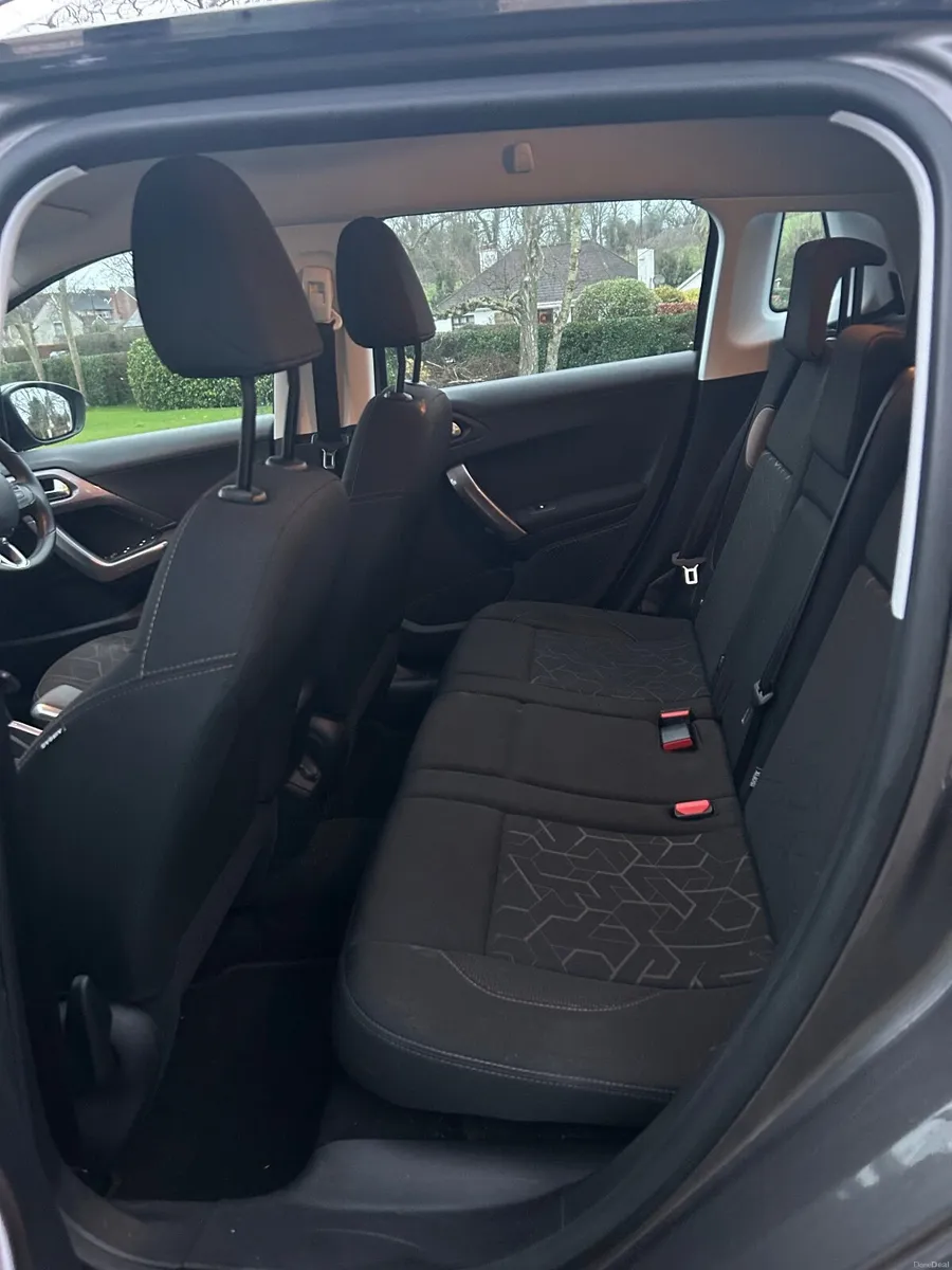 Peugeot 2008 2015 - Image 3