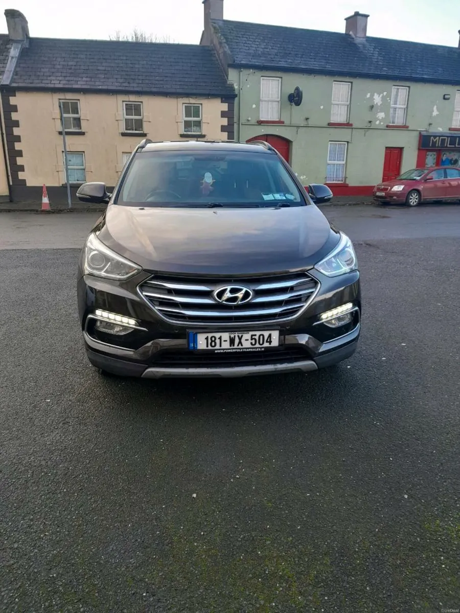 SWAP! Hyundai Santa Fe Executive 4WD NCT Jan 2028 - Image 2