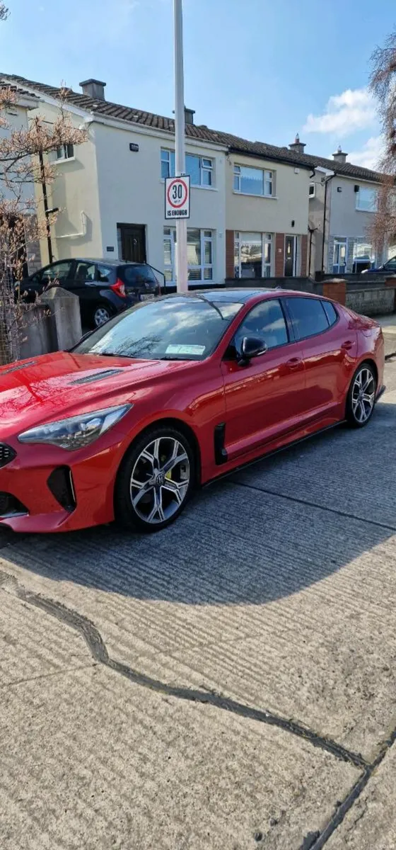 Kia Stinger - Image 4