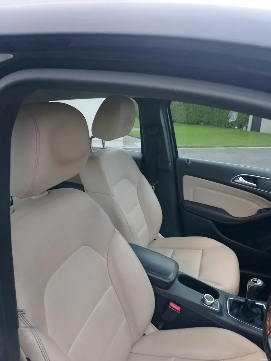 Mercedes-Benz B-Class 2013 - Image 4