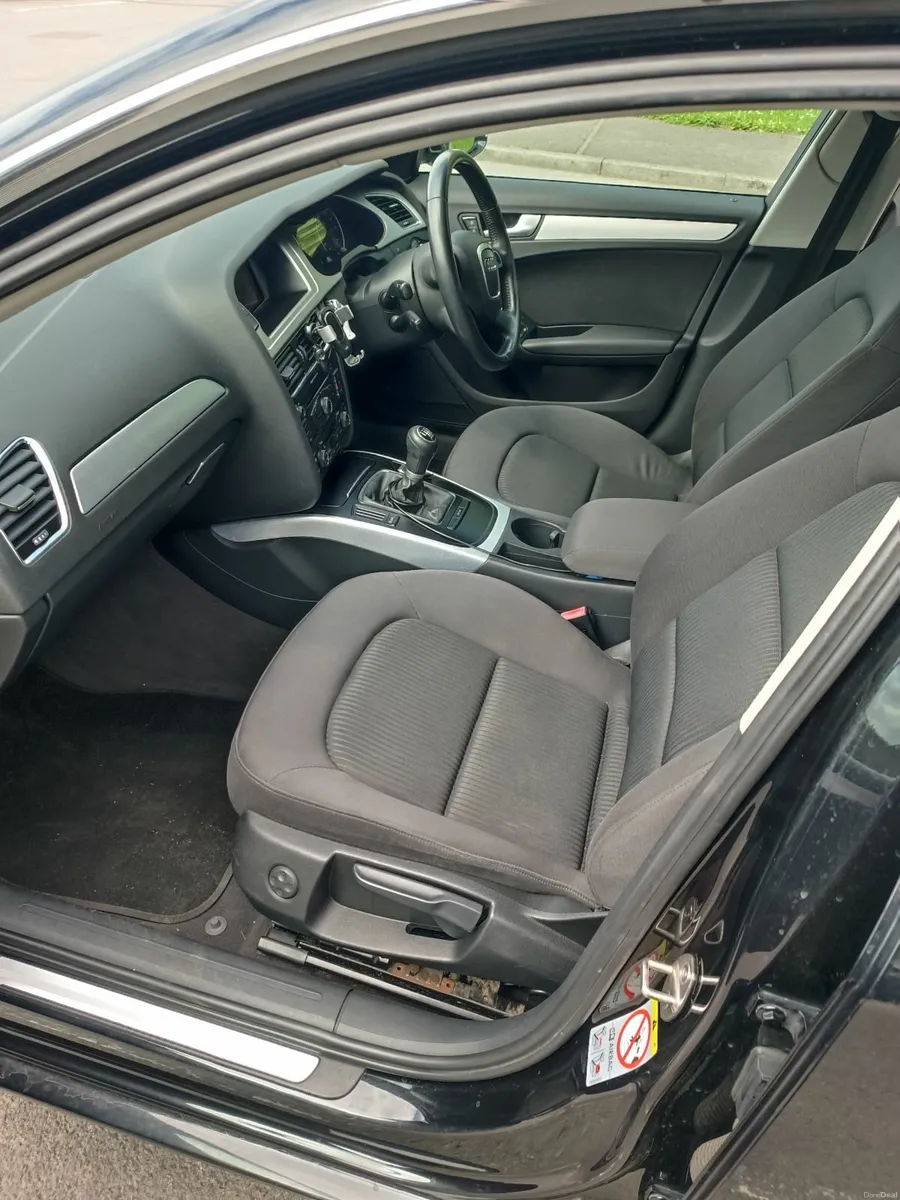 Audi A4 2009 - Image 4