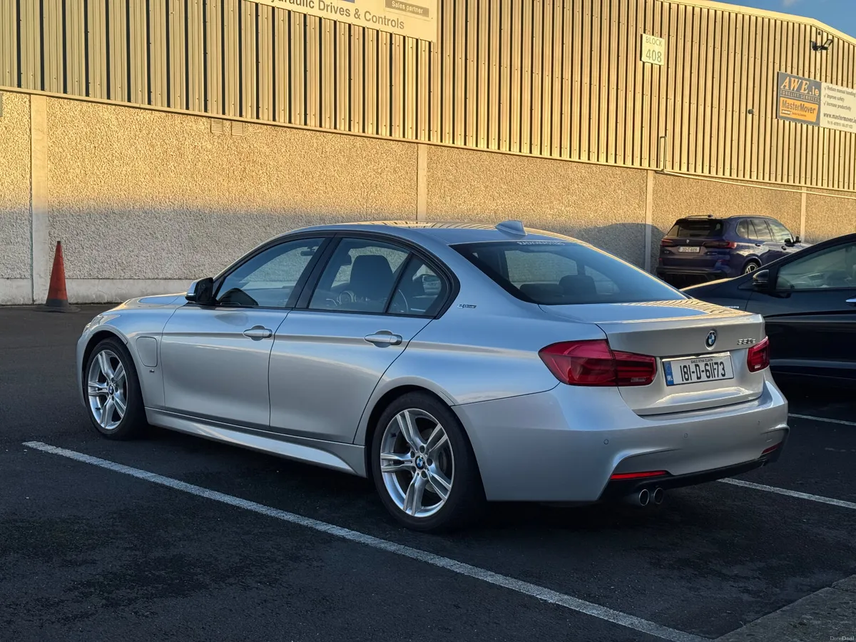 2018 BMW 3-Series - Image 2