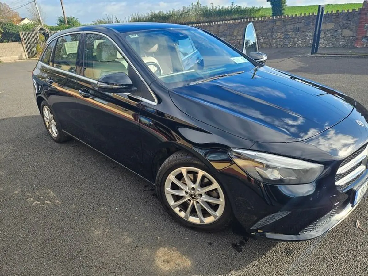 2019 Mercedes-Benz B-Class LOW MILAGE - Image 1