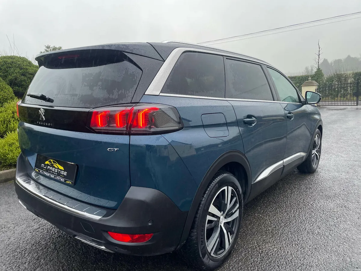 Peugeot 5008 DIESEL ESTATE - Image 2