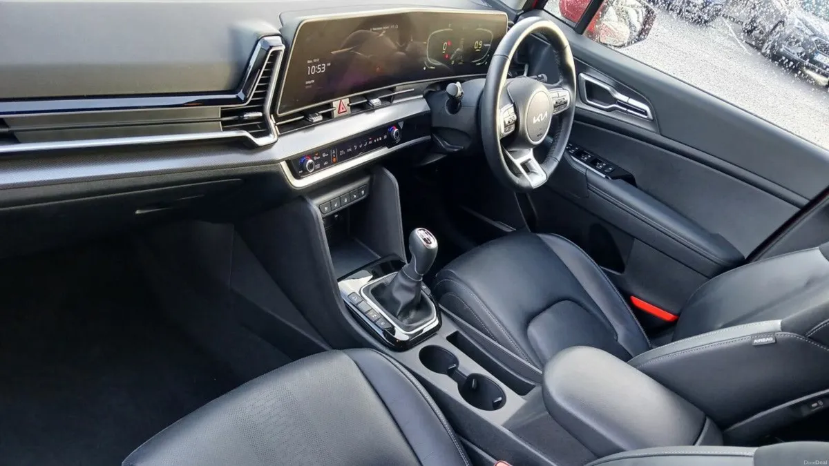 Kia Sportage K3 1.6 TDI **REAR VIEW CAMERA, APP CO - Image 3