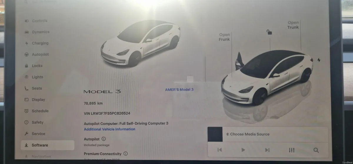 Tesla Model 3 2023 - Image 2
