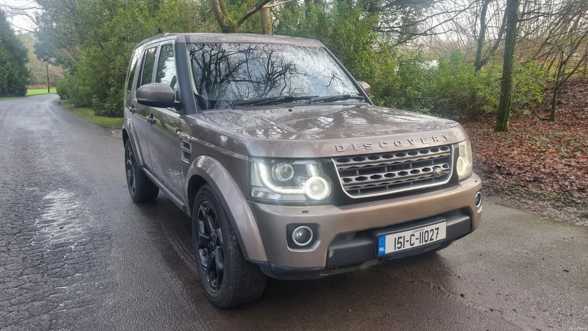 151 Land Rover Discovery 3.0 Crew Cab - Image 1