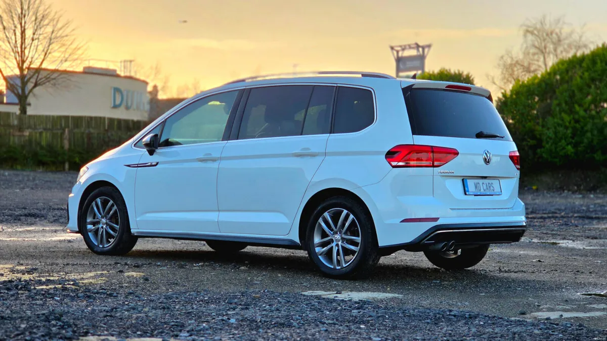 7 Seater Automatic R-Line Deposit Taken - Image 4