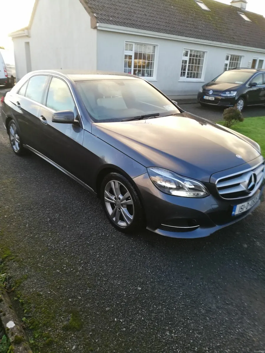 Mercedes-Benz E-Class 2015 - Image 4
