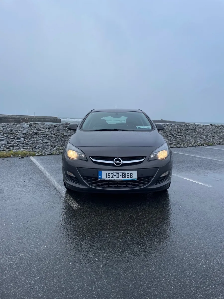 Opel Astra Excite 1.6CDTI 110PS ECO - Image 2