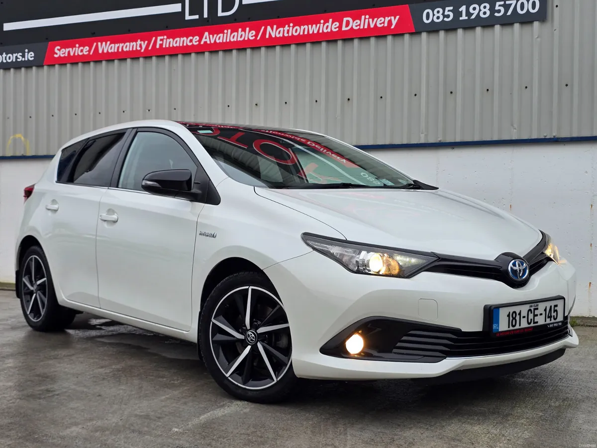 2018 Toyota Auris LUNA SPORT MODEL NICE EXTRAS - Image 2