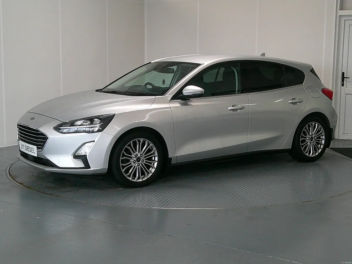Ford Focus 2021 - Image 3