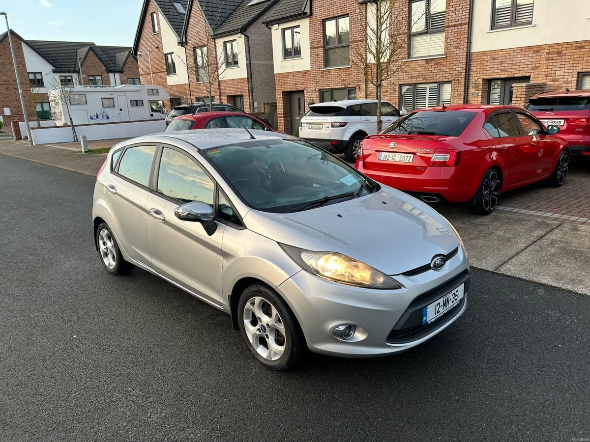 12 FORD FIESTA 1.2 €3,950 - Image 1