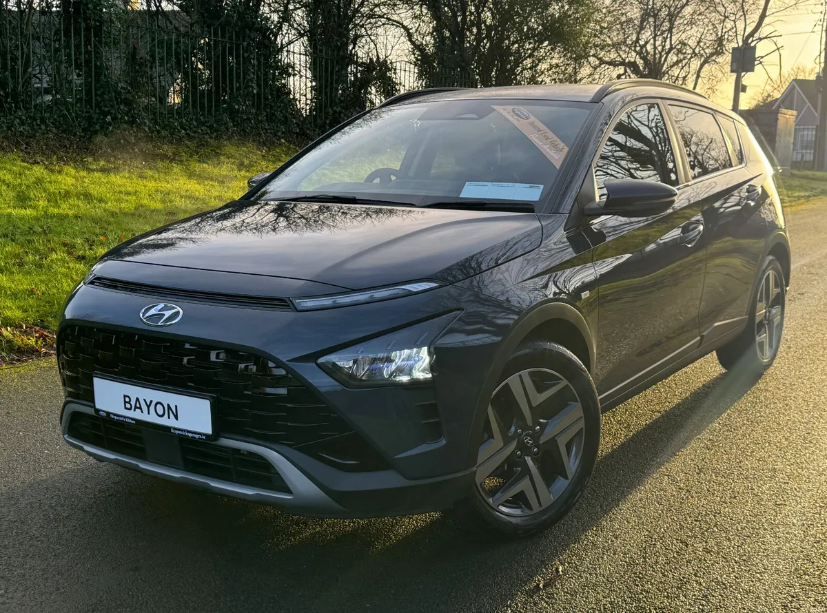 Hyundai Bayon Premium Auto - 2023 - Image 3