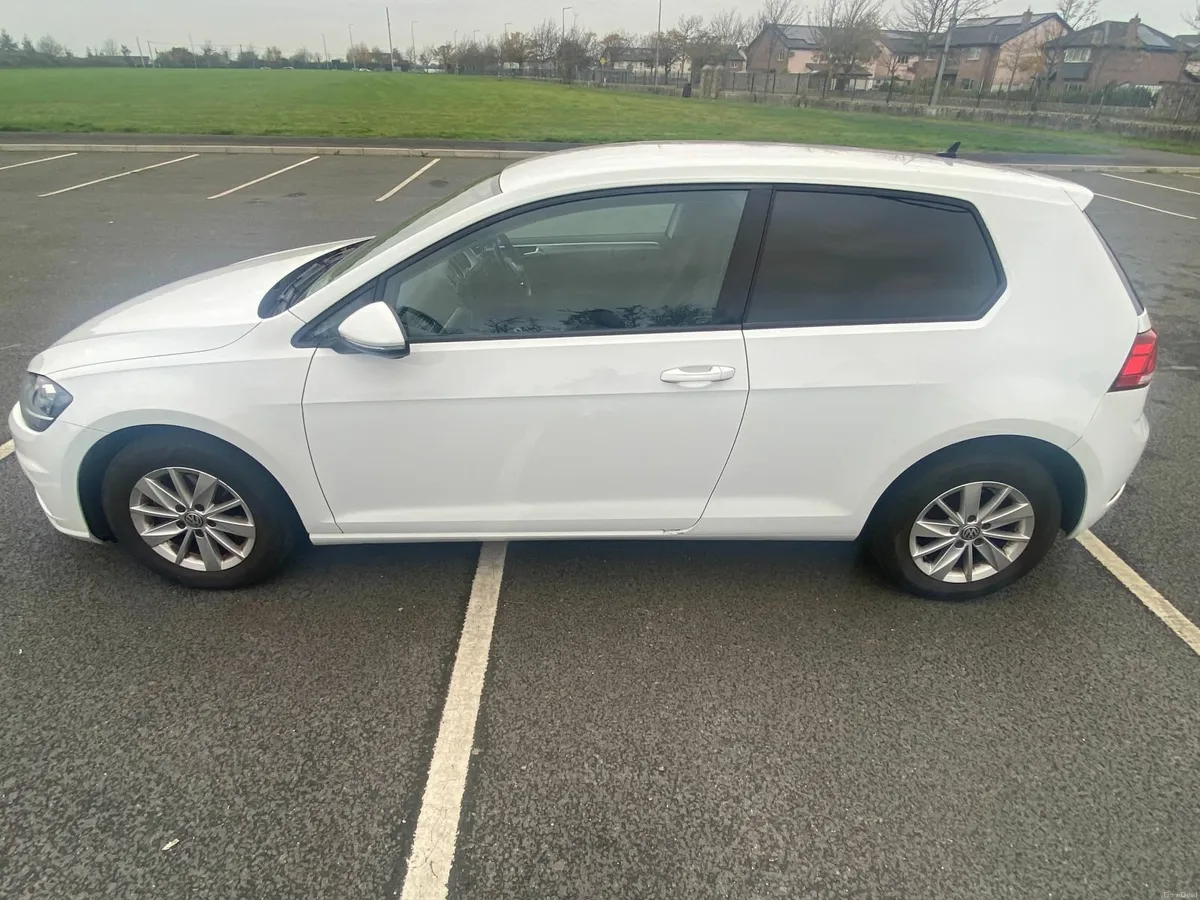 Volkswagen Golf 2019 - Image 2