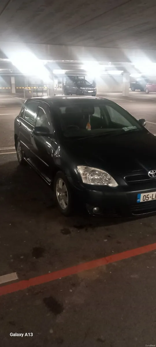 05 Toyota corolla - Image 2