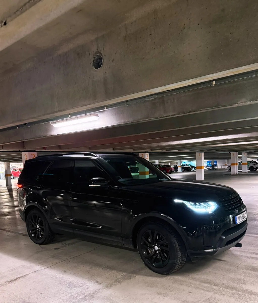 Land Rover Discovery 2019 - Image 1