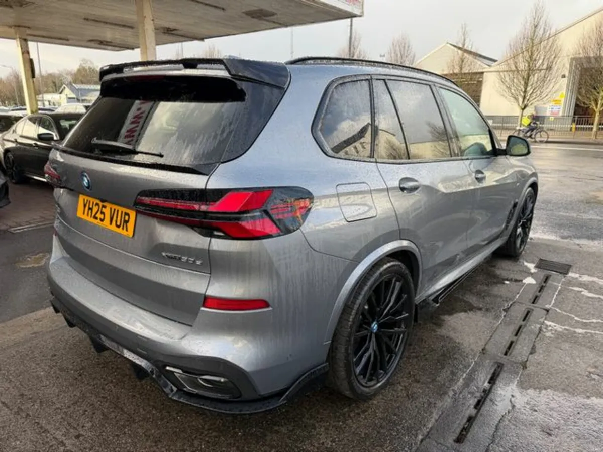 BMW X5 XDRIVE50E M SPORT - Image 4